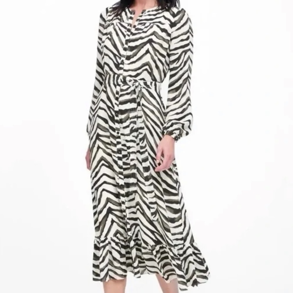 Banana Republic Utility Dress with tie zebra print - size 10